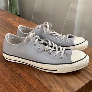 [NEW] Converse Chuck Taylor All Stars in Leather